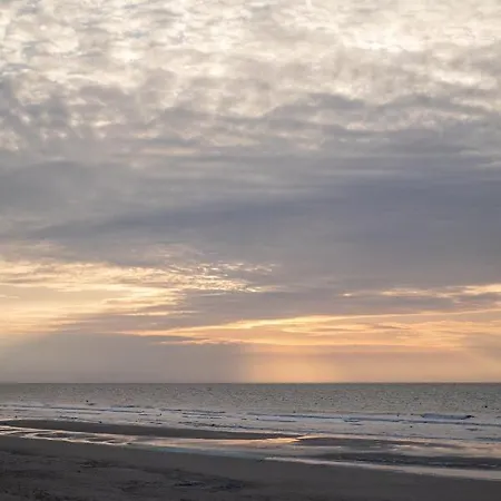 Grande Maison A Deux Pas De La *