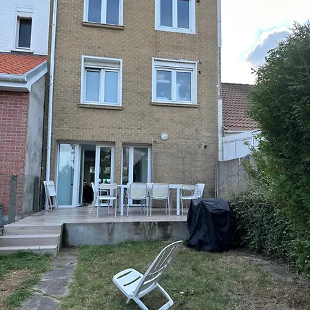 Grande Maison A Deux Pas De La