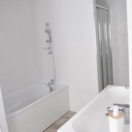 Grande Maison A Deux Pas De La Дом отдыха