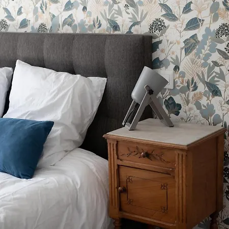 Grande Maison A Deux Pas De La