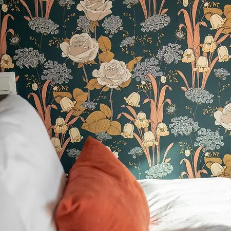 Grande Maison A Deux Pas De La