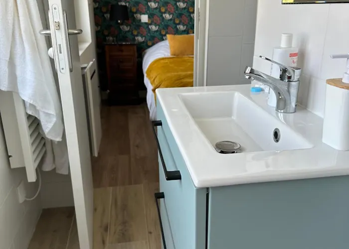 Grande Maison à Deux Pas De La